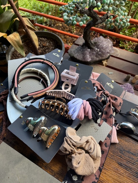 Nordstrom Accessories - Hair Accessory 20 Piece Lot/ Bundle
